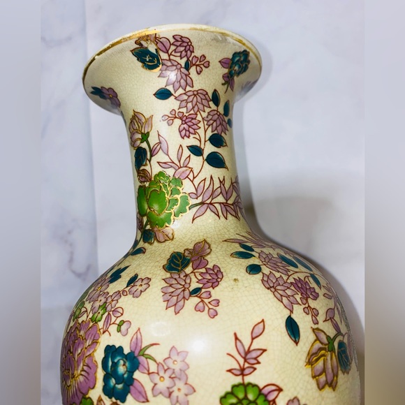 Vintage 12” Porcelain Zhong Guo Zhi Zao Vase Beautiful Colors V2 - Picture 3 of 9